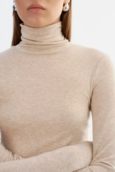 SADIE Long Sleeve Turtleneck in heather beige - Image 6