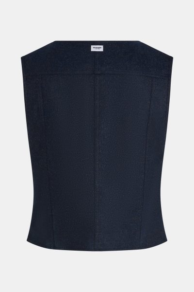 Carrer Vest - Image 2