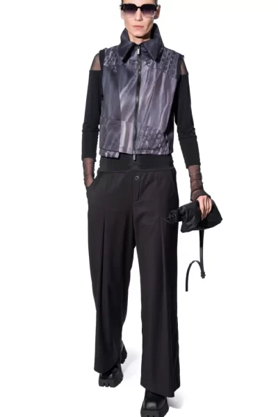 Lila Cropped Vest - Image 2