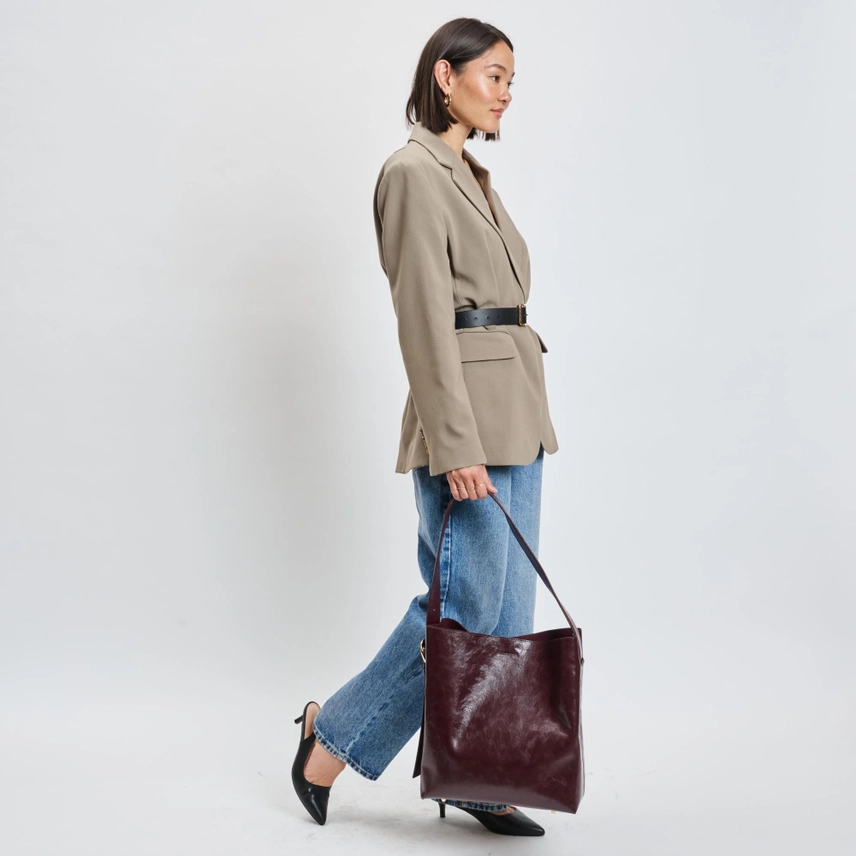 Brooke Bucket bag in burgundy - Image 7