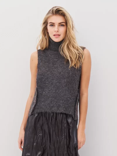 AGNES knit vest in brown - Image 6