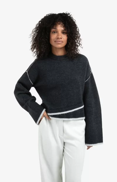 Millar Knitted sweater in navy - Image 8