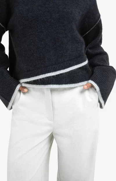 Millar Knitted sweater in navy - Image 6