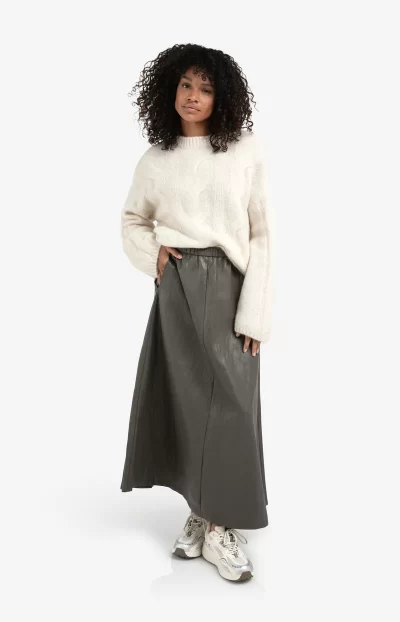 Wendy cable knit sweater in ivory - Image 4