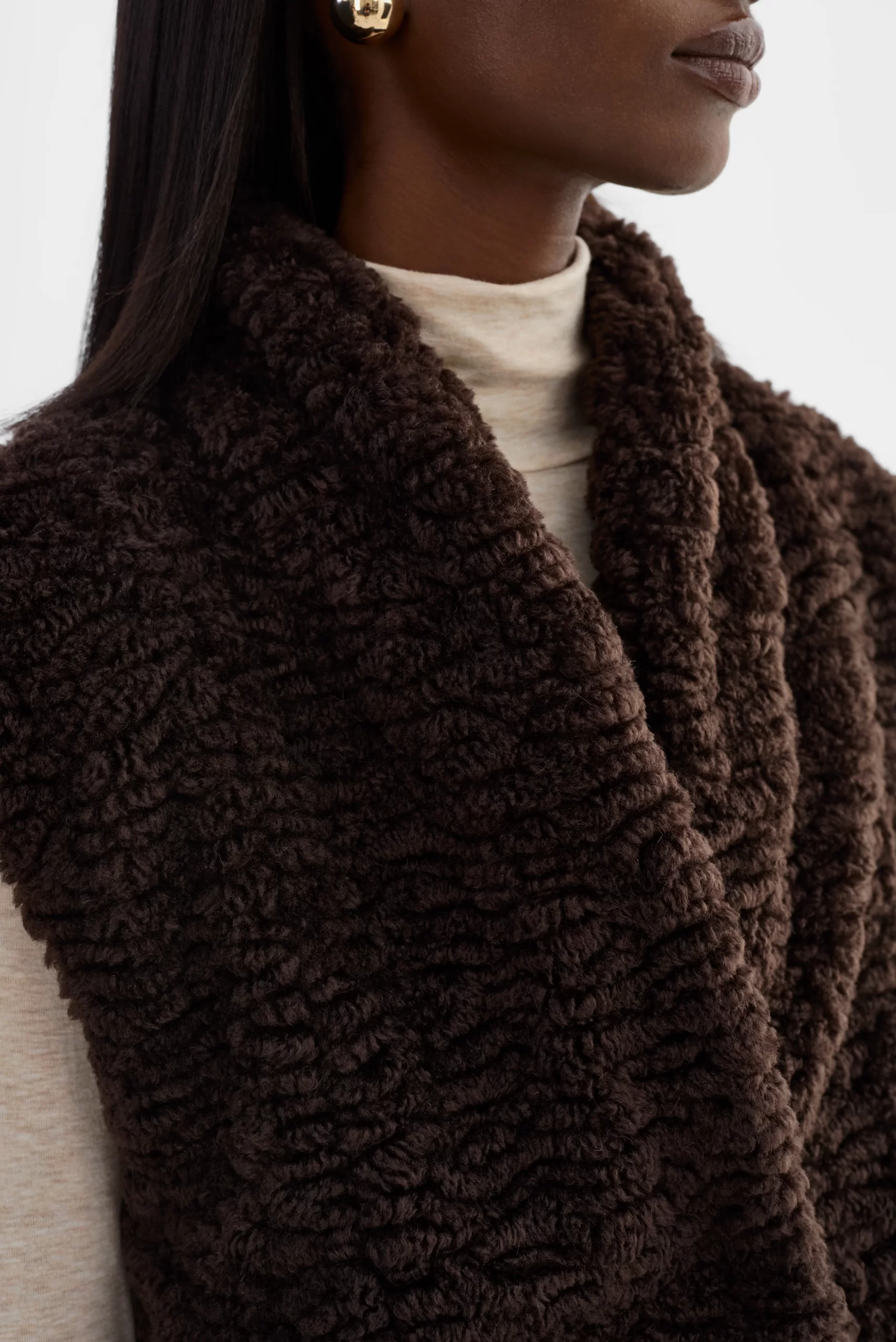 DUA | Reversible Sherpa Vest - SZ SMALL - Image 5