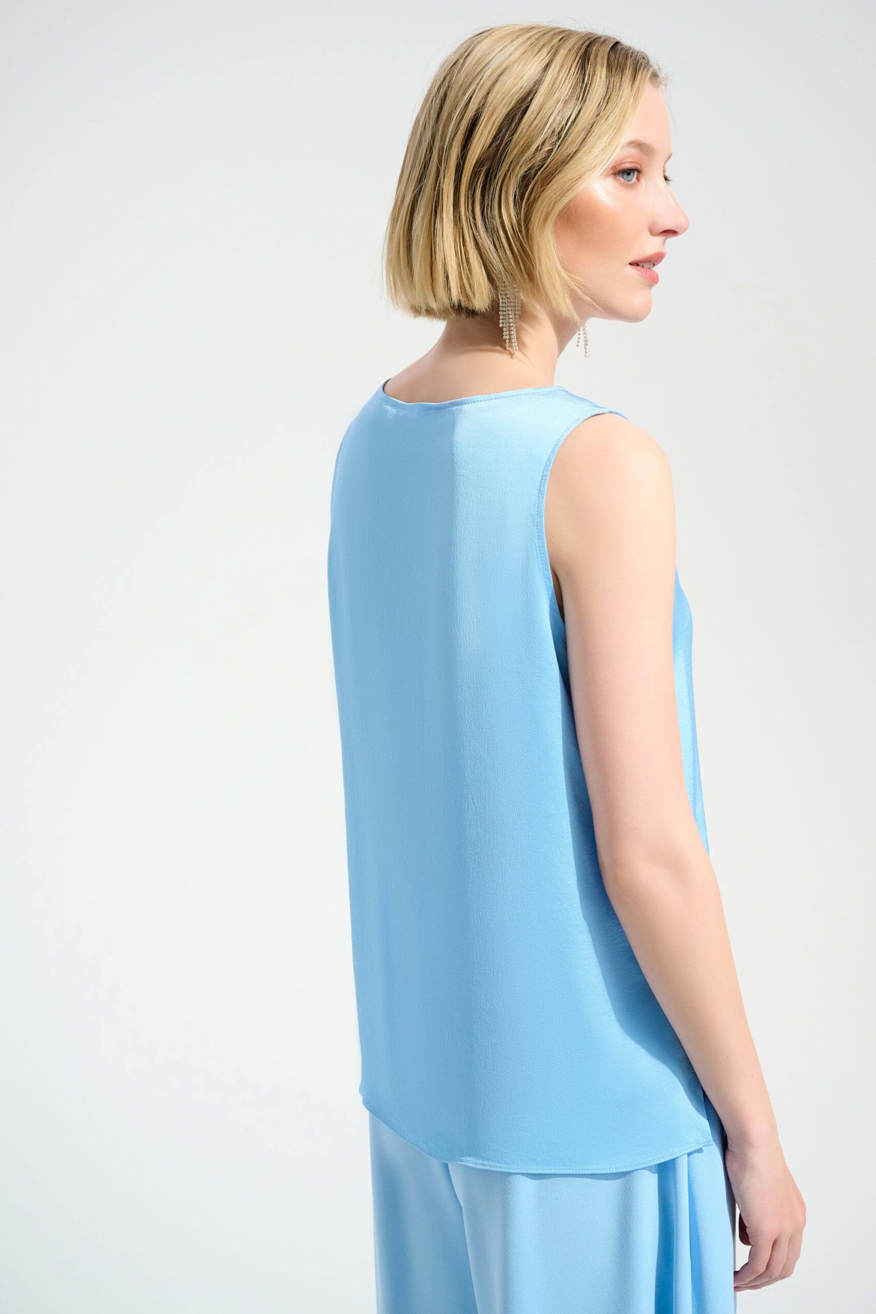 Brit Rhinestone Top in sky blue - Image 3