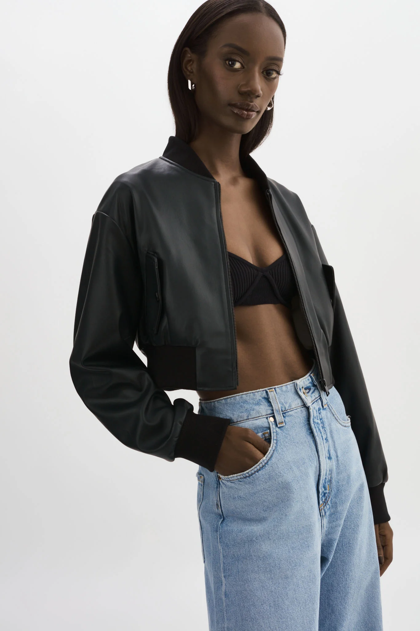 EVELIN Cropped Bomber in black large - Image 9