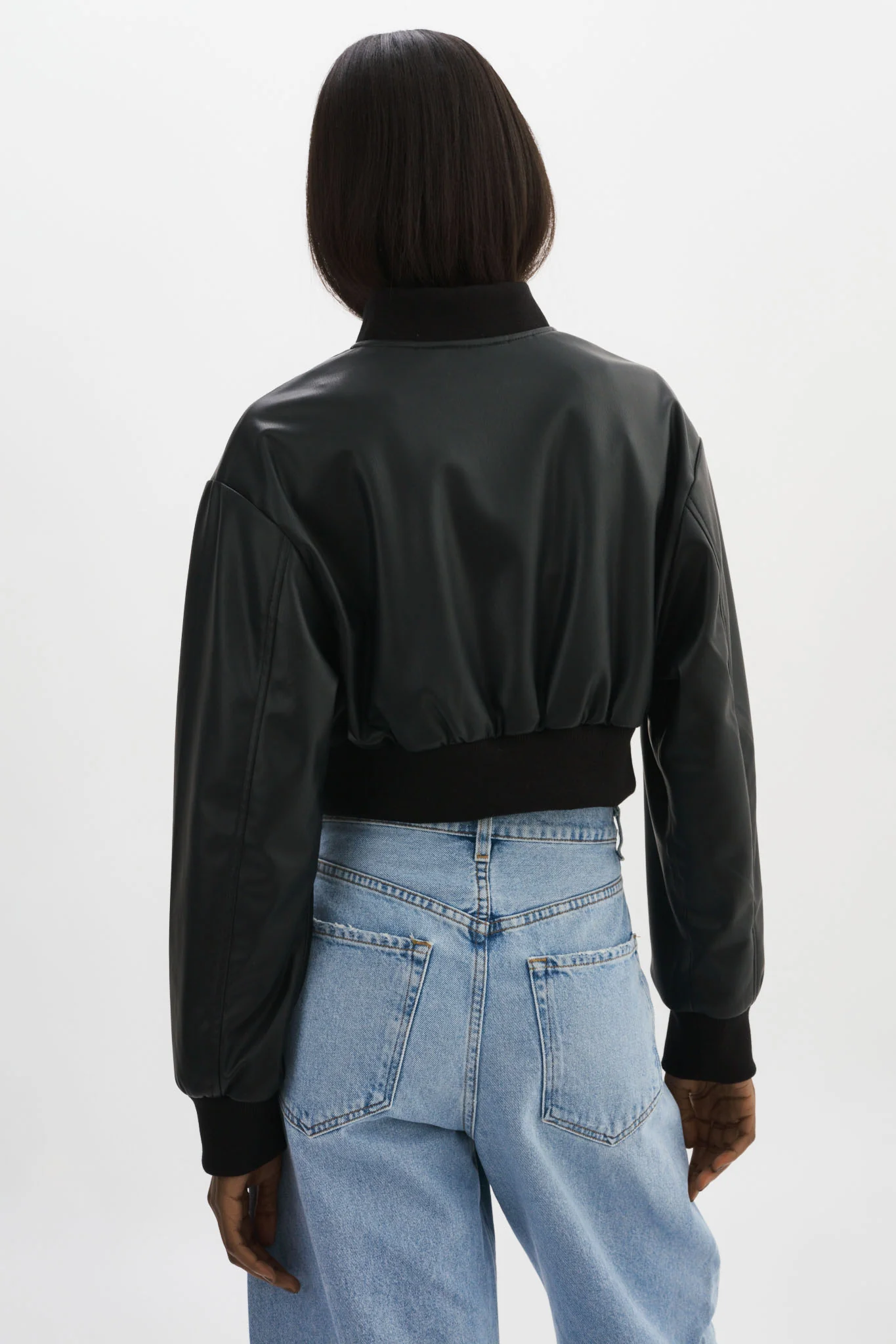 EVELIN Cropped Bomber in black large - Image 5