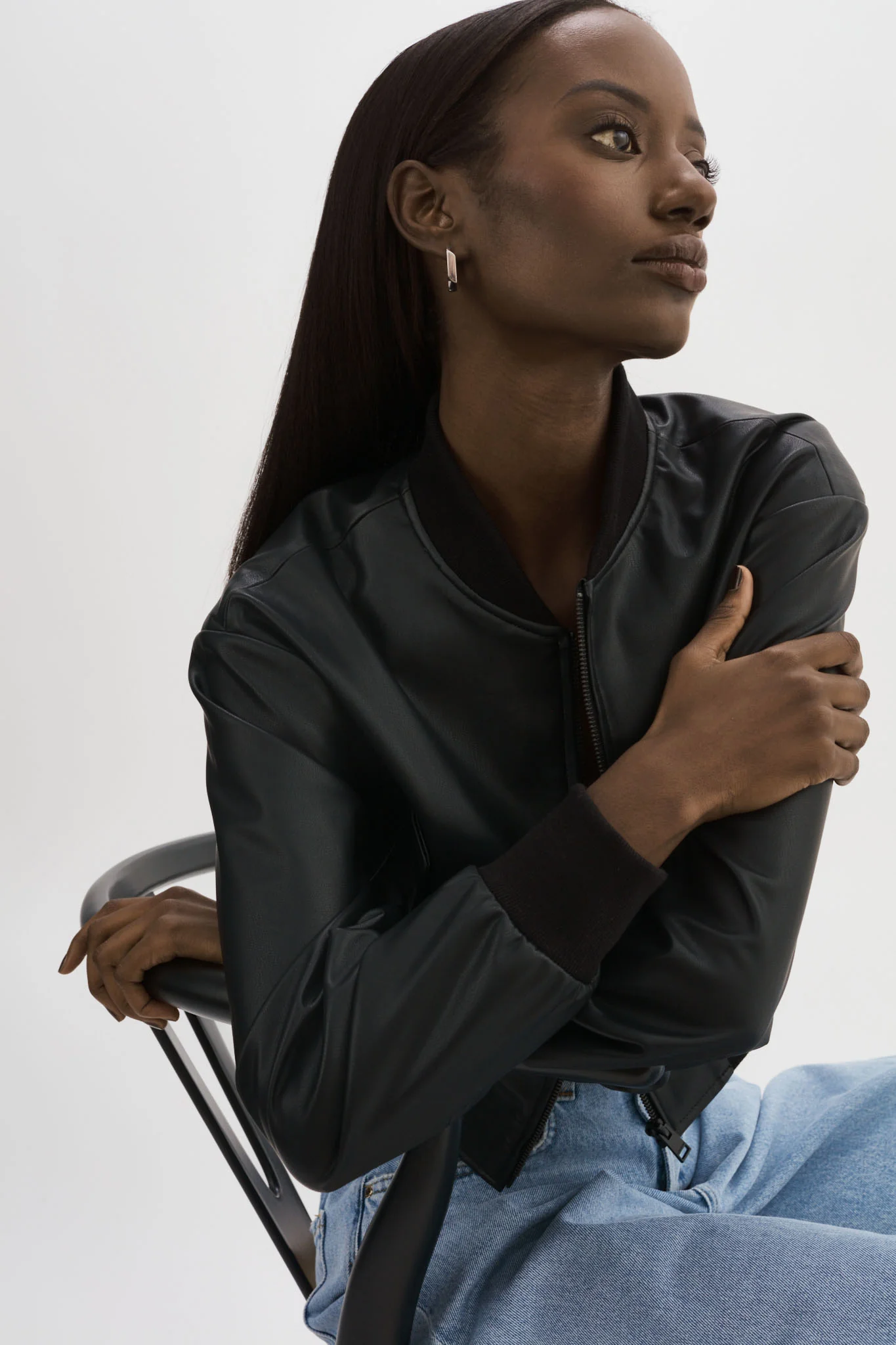 EVELIN Cropped Bomber in black large - Image 2